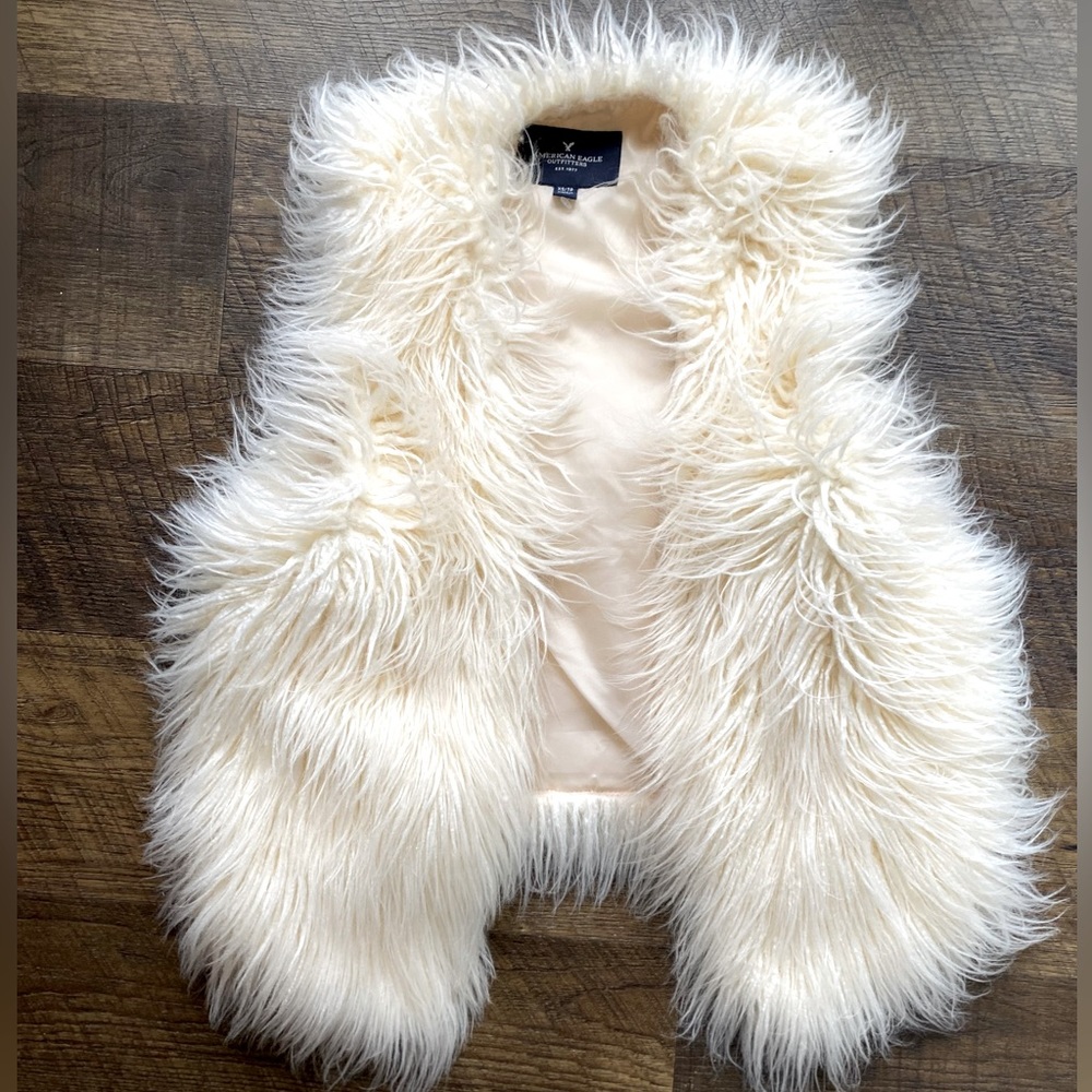 American Eagle faux fur vest